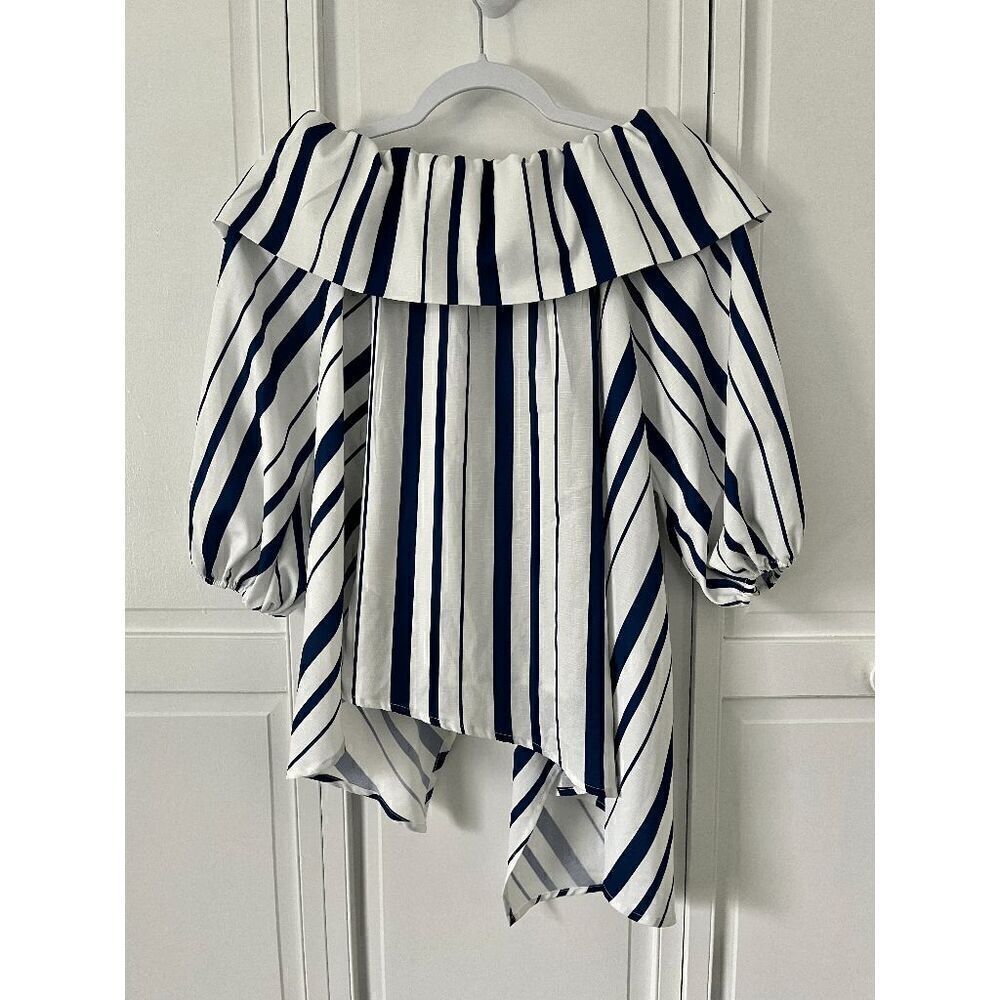 Chloe Off The Shoulder Asymmetric Hem Bishop Sleeve White Blue Blouse Size Small